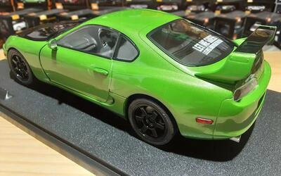 SOLIDO 1/18 - TOYOTA SUPRA MK IV (A80) COUPE - 1993 - GREEN 