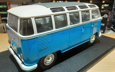 SOLIDO 1/18 - VW T1 SAMBA MINIBUS - 1962 - LIGHT BLUE