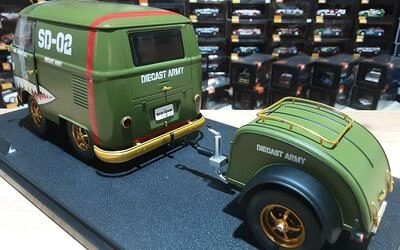 SOLIDO 1/18 -  VW T1 VAN KOOL COMBI WITH TRAILER - 1950 - GR