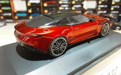 SOLIDO 1/43 - ASTON MARTIN DB 12 4.0L V8 COUPE - 2023 - RED