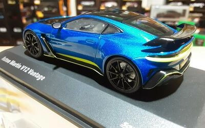 SOLIDO 1/43 - ASTON MARTIN V12 VANTAGE - 2023 - METALLIC BLU
