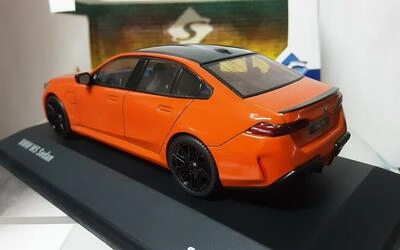 SOLIDO 1/43 - BMW 5-SERIES M5 (G90)  - FIRE ORANGE III - 202