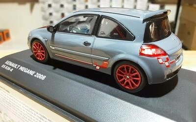SOLIDO 1/43 - RENAULT MEGANE R26 R - MO0NSTONE GREY - 2009