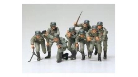TAMIYA 1/35 GERMAN ASSAULT TROOPS INFANTRY