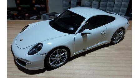 WELLY 1/18 - PORSCHE 911 CARRERA S - 2012 - WHITE