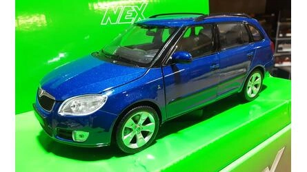 WELLY 1/24 - SKODA FABIA KOMBI - 2009 - BLUE