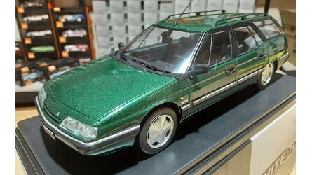 WHITEBOX 1/24 - CITROEN XM BREAK - METALLIC DARK GREEN - 199