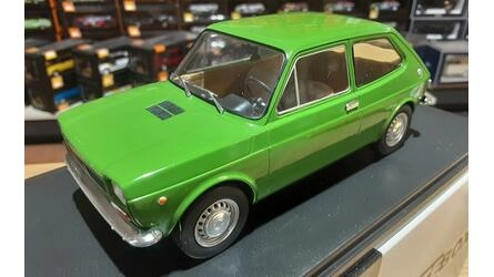 WHITEBOX 1/24 - FIAT 127 - 1971 - GREEN