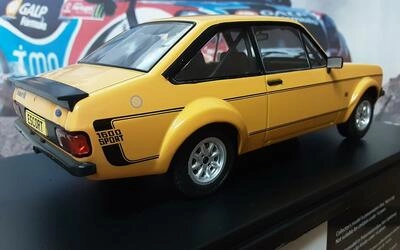 WHITEBOX 1/24 - FORD ESCORT MK II 1600 SPORT - YELLOW - 1977