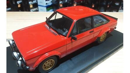 WHITEBOX 1/24 - FORD ESCORT MK II RS 2000 - RED - 1977