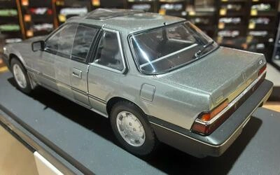 WHITEBOX 1/24 - HONDA PRELUDE COUPE - GREY METALLIC - 1985
