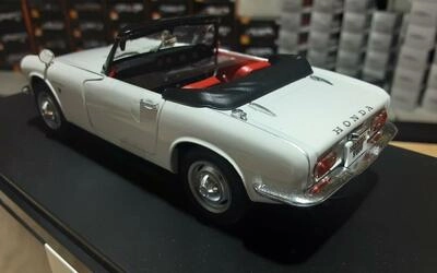 WHITEBOX 1/24 - HONDA S800 - RHD - WHITE - 1966