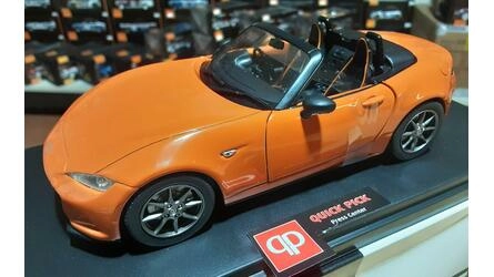 WHITEBOX 1/24 -  MAZDA MX-5 - MELLIC ORANGE - 2019