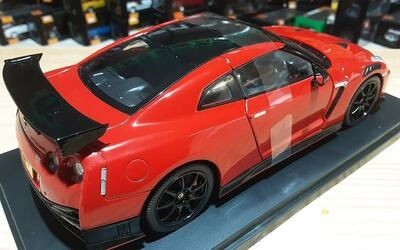 WHITEBOX 1/24 - NISSAN GT-R NISMO - RED - 2021