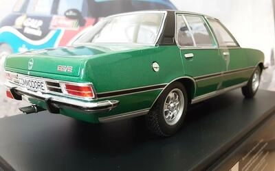 WHITEBOX 1/24 -  OPEL COMMODORE B GS/E - GREEN - 1972