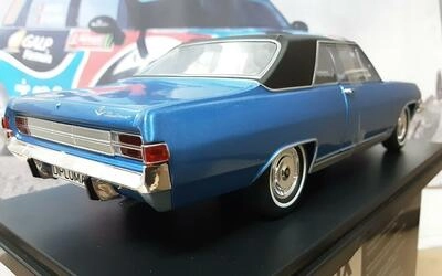 WHITEBOX 1/24 - OPEL DIPLOMAT A V8 COUPE - BLUE/BLACK