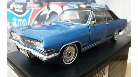 WHITEBOX 1/24 - OPEL DIPLOMAT A V8 COUPE - BLUE/BLACK