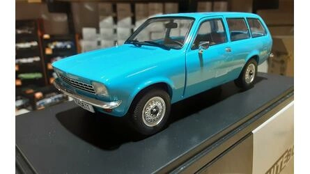 WHITEBOX 1/24 - OPEL KADETT C CARAVAN - LIGHT BLUE - 1973