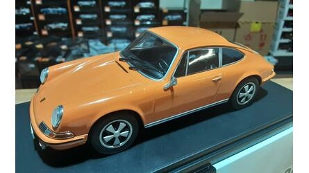 WHITEBOX 1/24 -  PORSCHE 911 S - ORANGE - 1968