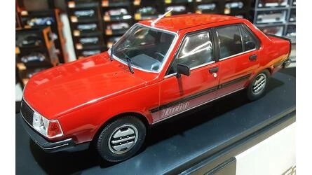 WHITEBOX 1/24 -  RENAULT 18 TURBO - RED - 1980