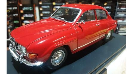 WHITEBOX 1/24 -  SAAB 96 V4 - RED - 1973
