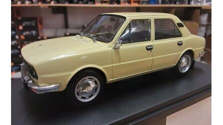 WHITEBOX 1/24 -  SKODA 105 L - LIGHT YELLOW - 1976