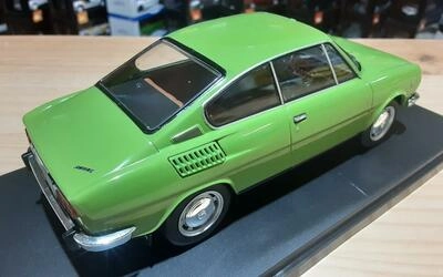 WHITEBOX 1/24 - SKODA 110 R - 1970 - GREEN