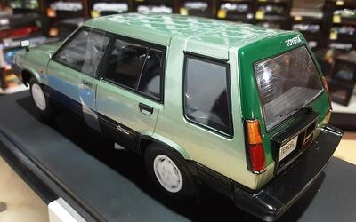 WHITEBOX 1/24 - TOYOTA TERCEL - 1982 - LIGHT GREEN